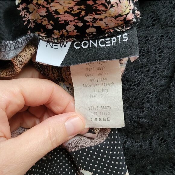 Vintage New Concepts MIX PRINT light weight blazer. - Picture 6 of 13